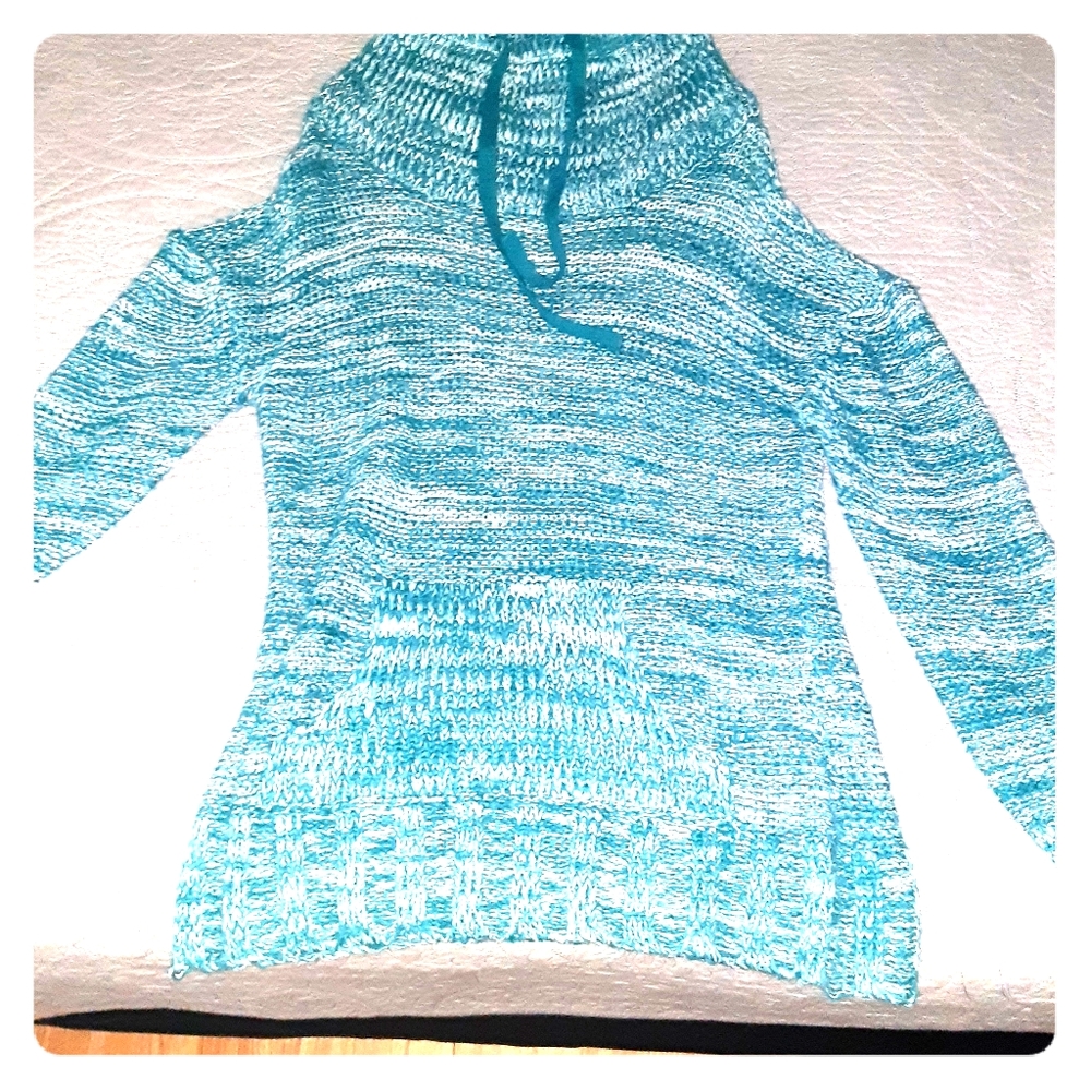 Turquoise & White sweater